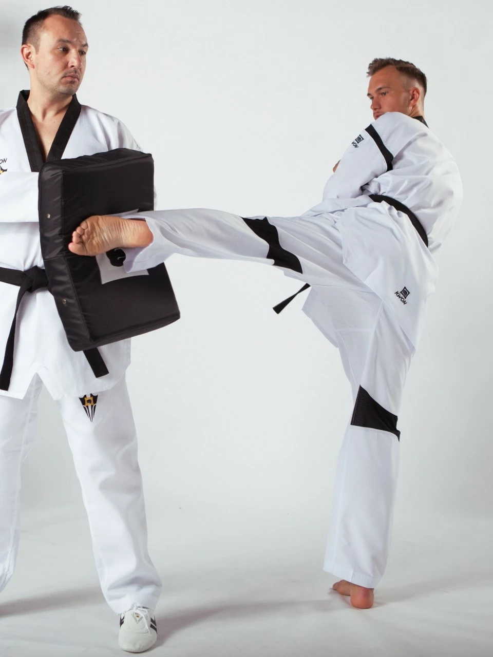 Schlagkissen Gebogen Schwarz - Image 5